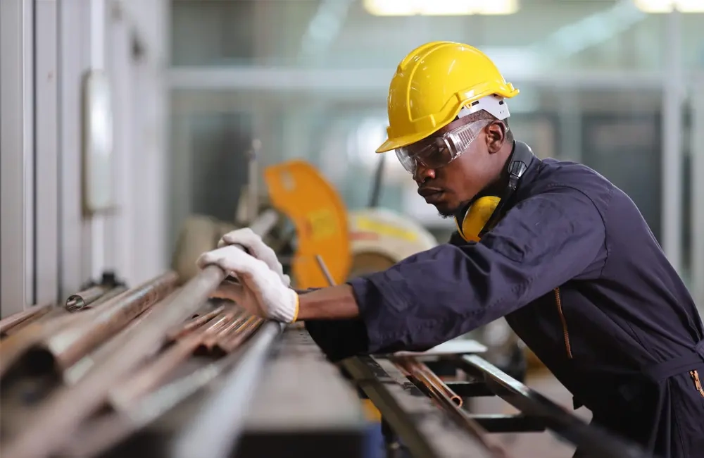 Operation-Maintenance-Services-2-ezgif.com-jpg-to-webp-converter